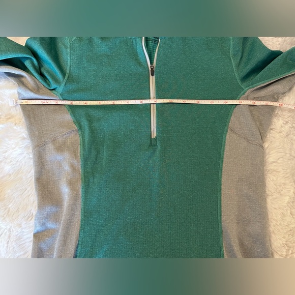Ladies Patagonia Midweight Capilene Baselayer Pullover 1/3 Zip Green Grey XS - Picture 5 of 8